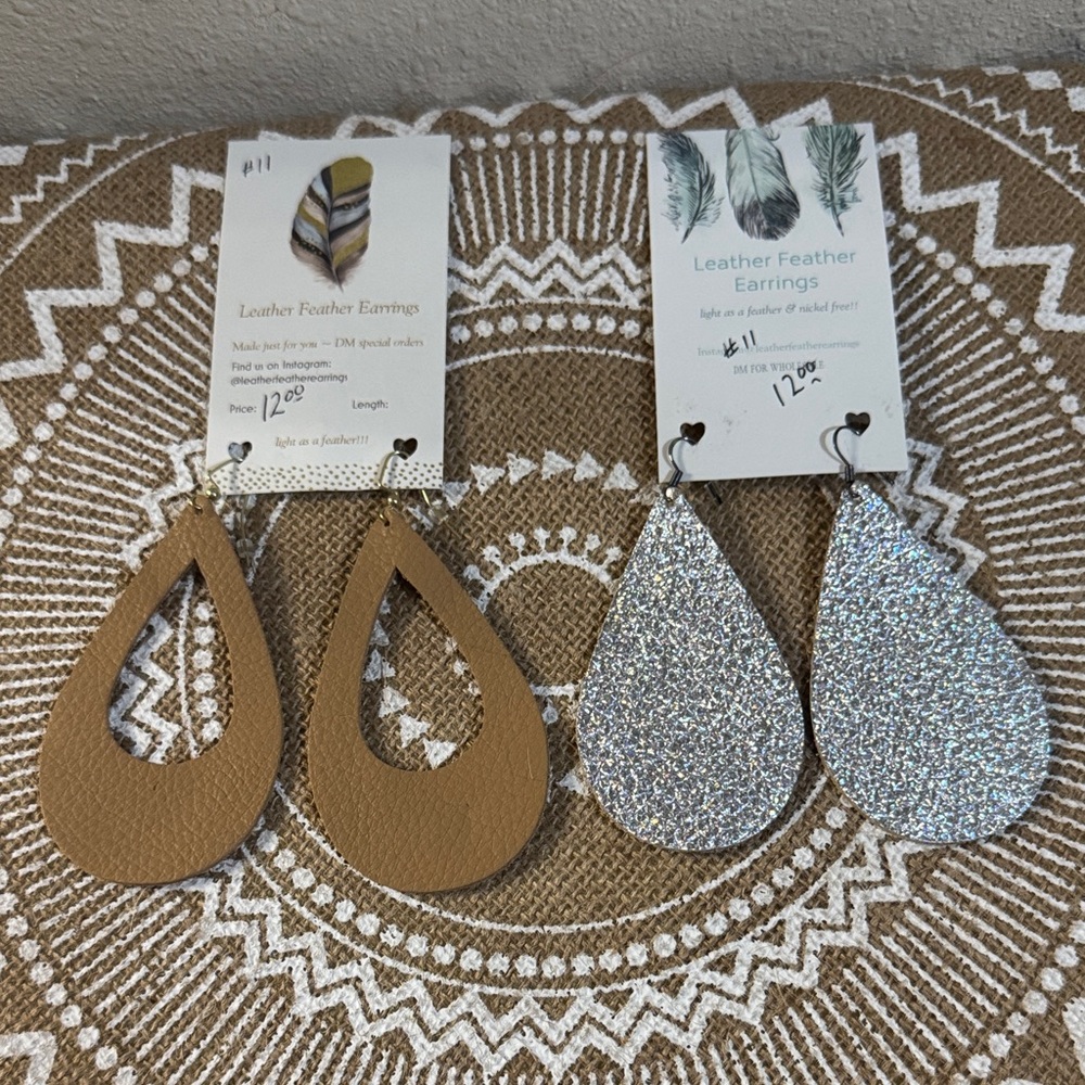 Leather Feather Large Earrings Set - Tan and Silver colors